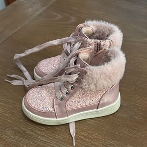 Sugar Toddler High-Top Sneakers Pink Sparkle Faux Fur Size 7M 💜